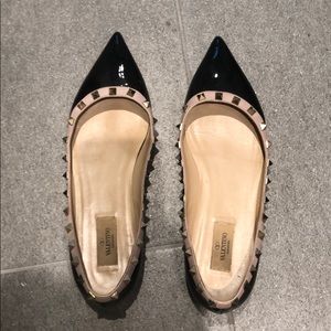 Valentino Rockstud Pointed Toe Flats. Sz 41